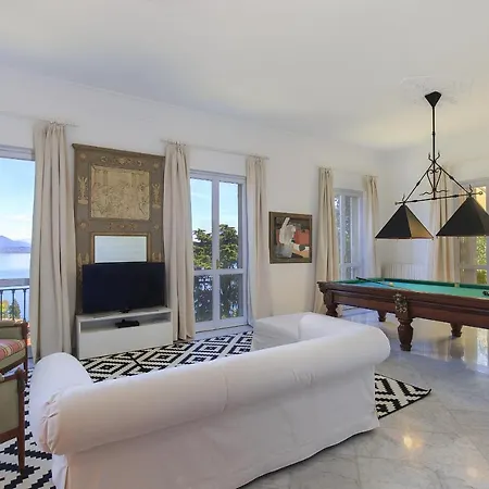 Meina Lodge Villa